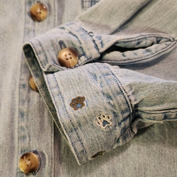 Christopher & Banks Embroidered Cats Light Wash Denim Shacket Size Medium - Picture 7 of 12